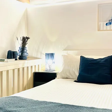 Tarra Luxury Suite-2